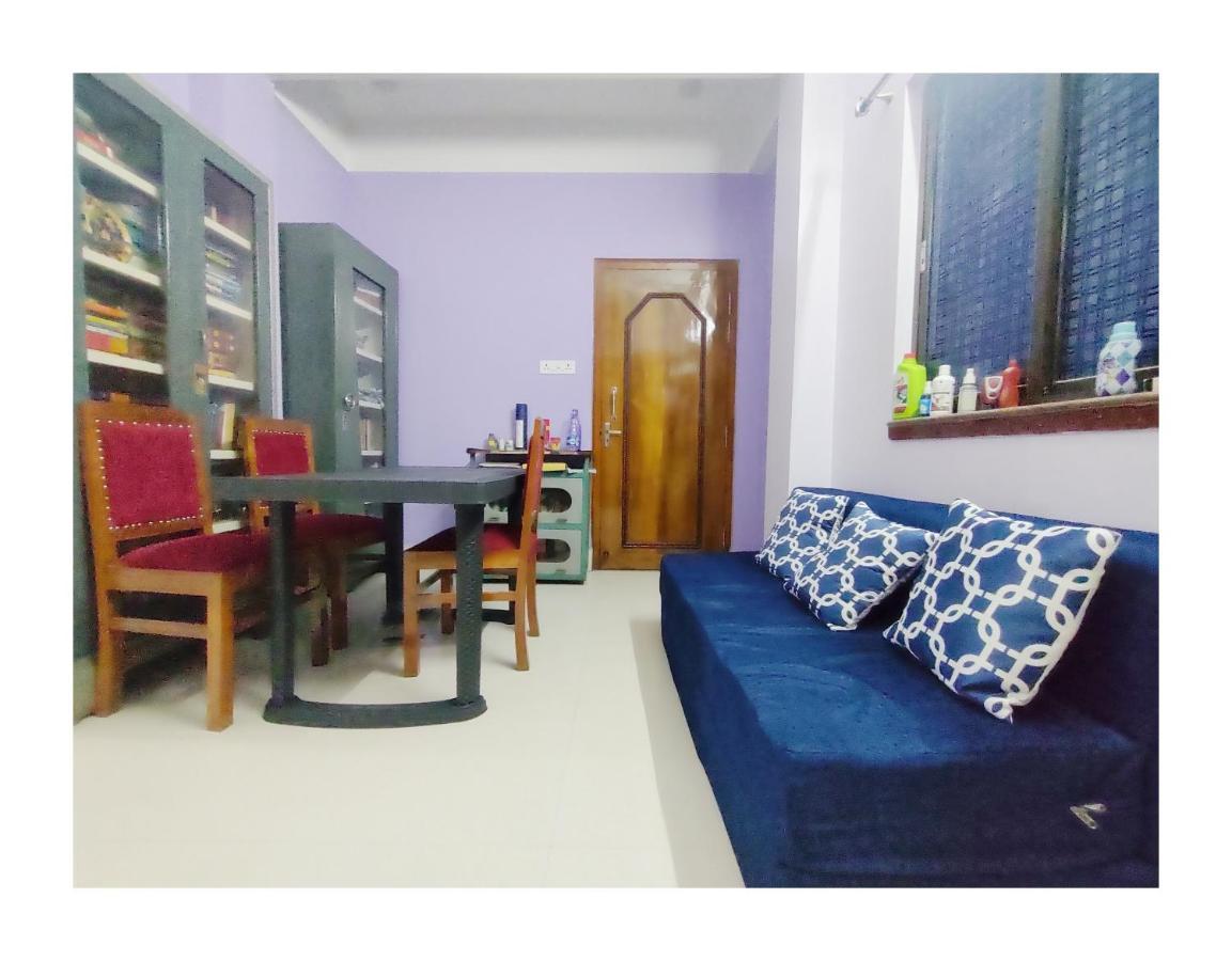 Ujjayanta Homestay Агартала Екстериор снимка