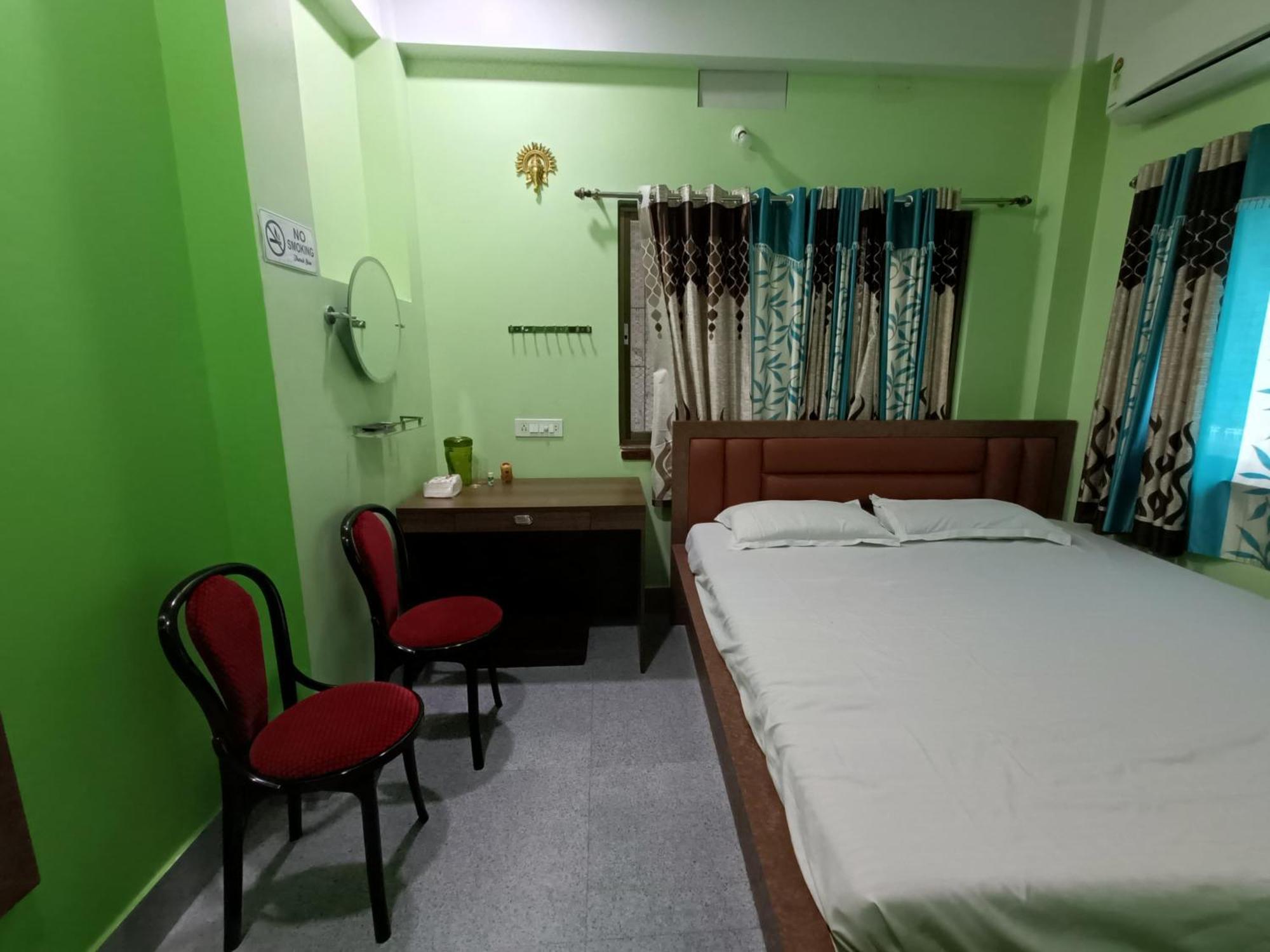 Ujjayanta Homestay Агартала Екстериор снимка